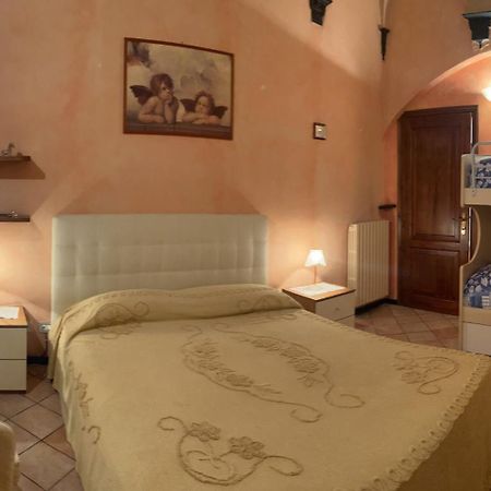 Ferienwohnung Casa Nives Imperia Exterior foto
